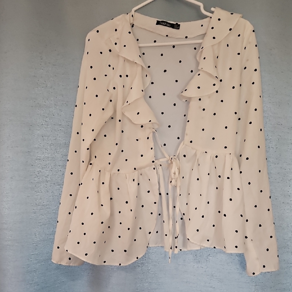 Boohoo Plus Cream Polka Dot‎ Ruffle Blouse